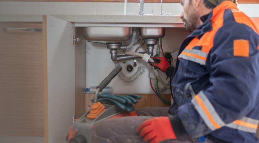 Professional slab leak plumber services in Des Lacs, ND